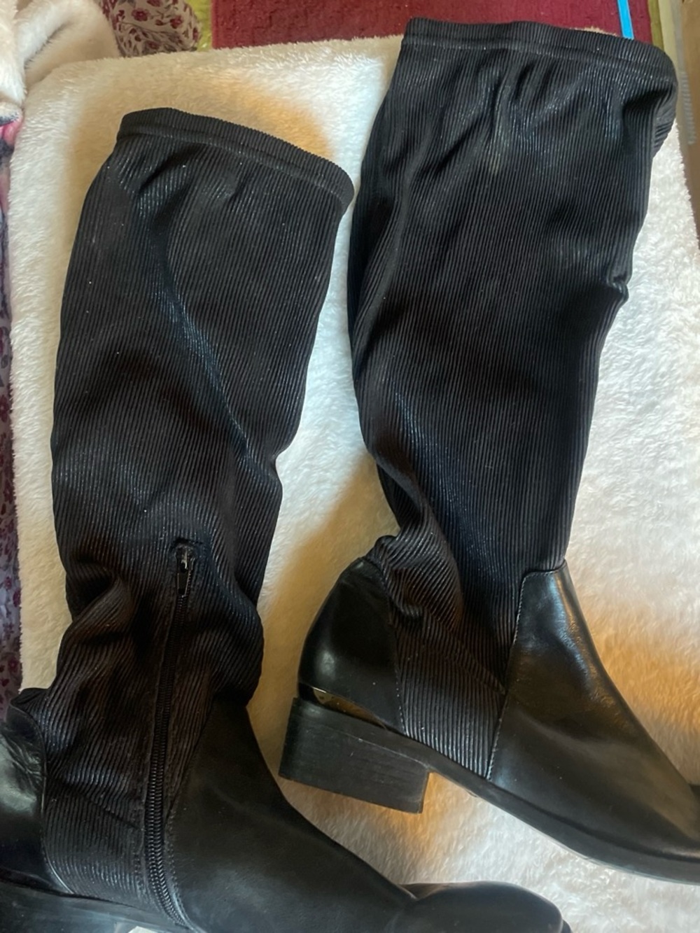 Black Ribbed Knee-High Stretch Boots